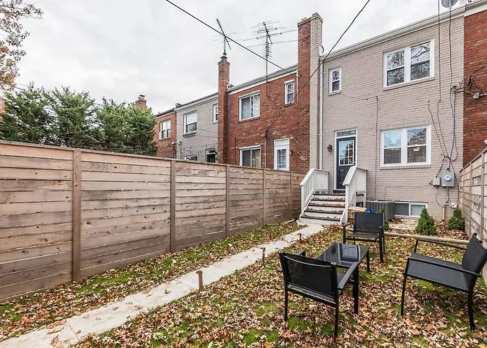 Beautiful 3Br 2Ba House Cozy Backyard Cozysuites